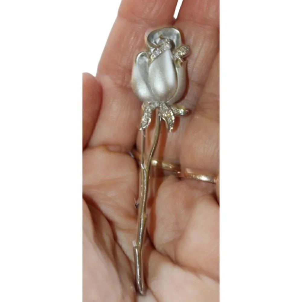 Sterling Silver 925 Rose flower brooch white Rhinestones Vintage